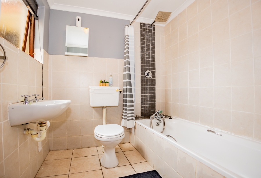3 Bedroom Property for Sale in Bardale Village Western Cape